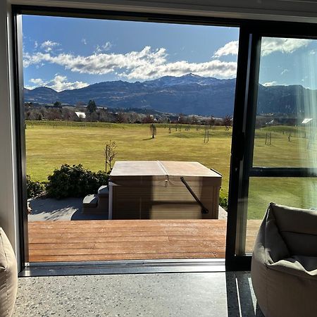 Guest House With A Stunning View Frankton Eksteriør billede